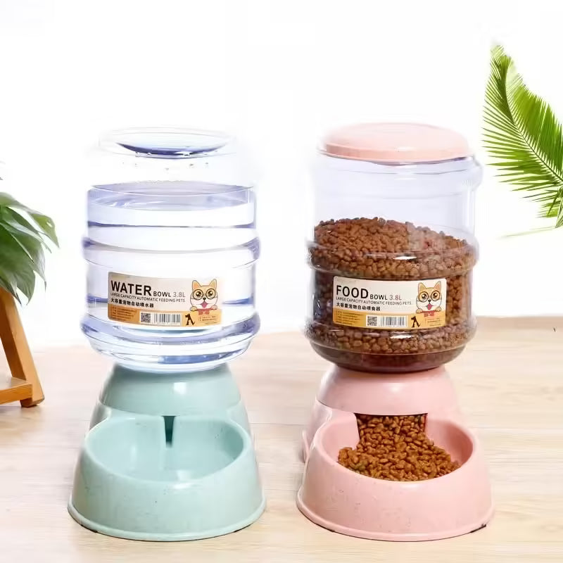 Automatic Dog Feeder with Plastic Water Bottle – Cat Bowl and Pet Water Dispenser for Convenient Feeding