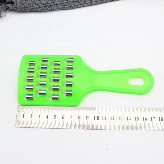 Râpe manuelle en acier inoxydable – Outil de cuisine polyvalent pour fruits et légumes