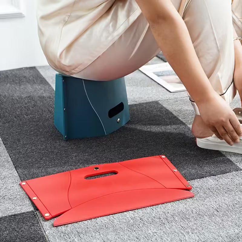 Portable Folding Stool – Ideal for Camping and Outdoor Use with Convenient Storage