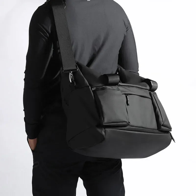 38L Sports & Travel Duffle Bag – Black