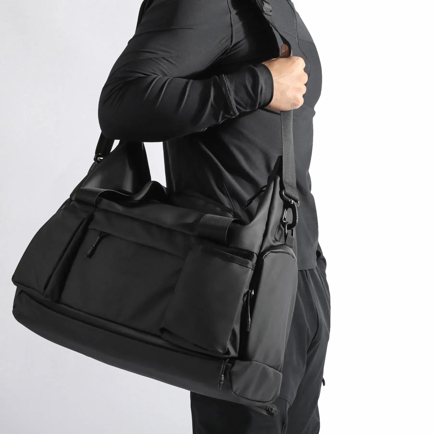 38L Sports & Travel Duffle Bag – Black