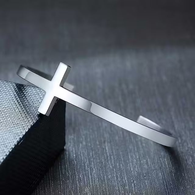 Open Cross Stainless Steel Unisex Cuff Bangle (EGBT325)