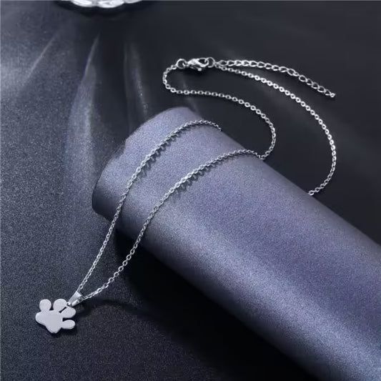 Collier unisexe avec pendentif en forme d'empreinte de patte d'animal (EGN160)