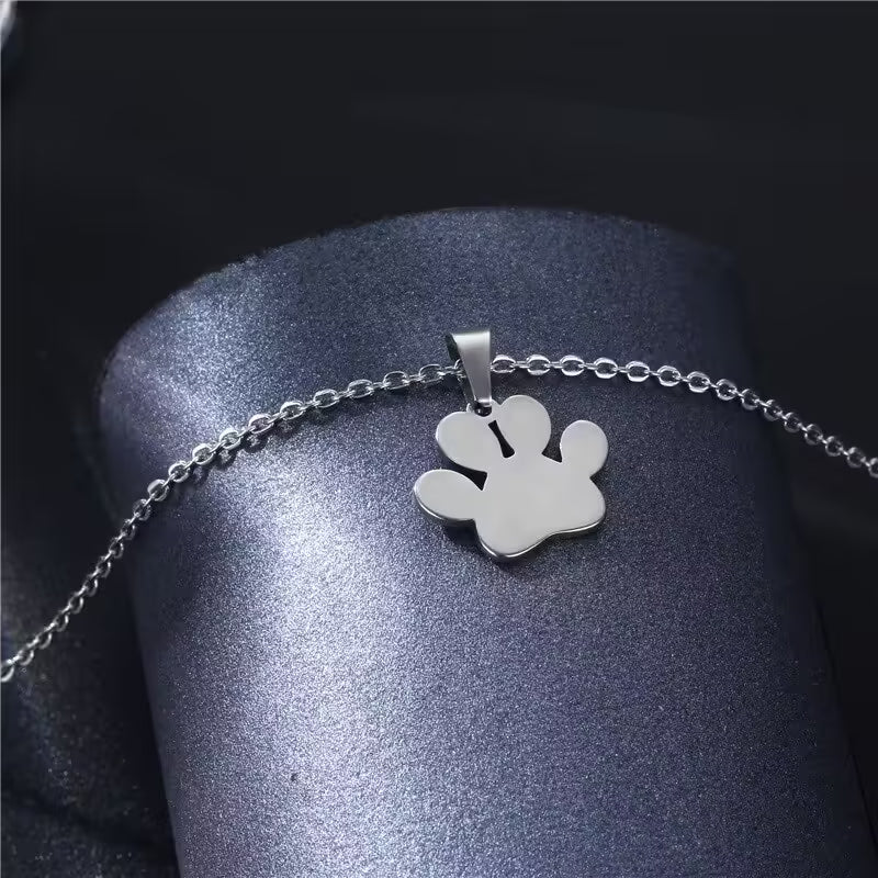 Collier unisexe avec pendentif en forme d'empreinte de patte d'animal (EGN160)