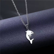 Collier unisexe avec pendentif requin en acier inoxydable (EGN179)
