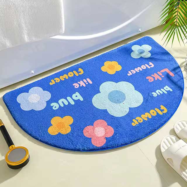 Simple Floral Bath Mat - Absorbent Non-Slip Floor Rug for Bedroom, Bathroom, and Entrance - Small Fresh Flowers Design