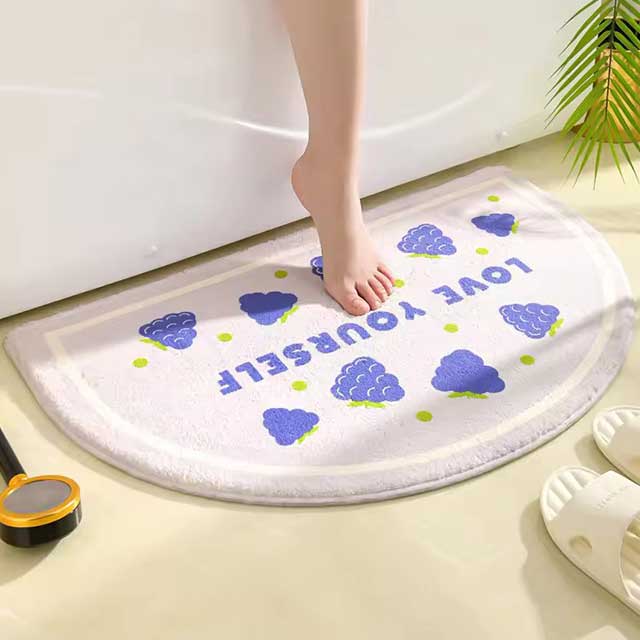 Simple Floral Bath Mat - Absorbent Non-Slip Floor Rug for Bedroom, Bathroom, and Entrance - Small Fresh Flowers Design