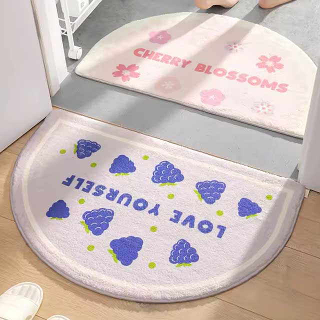 Simple Floral Bath Mat - Absorbent Non-Slip Floor Rug for Bedroom, Bathroom, and Entrance - Small Fresh Flowers Design
