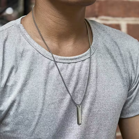 Collier pendentif rectangulaire simple en acier inoxydable pour homme (EGN122)
