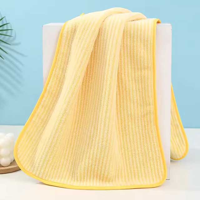 Soft & Comfortable Hand Towel – Absorbent, Quick-Drying Household Washcloth with Hook (35x75cm)