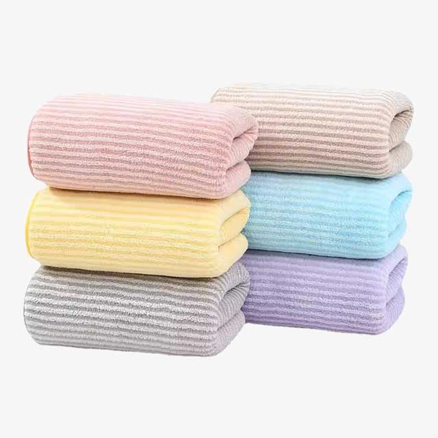 Soft & Comfortable Hand Towel – Absorbent, Quick-Drying Household Washcloth with Hook (35x75cm)