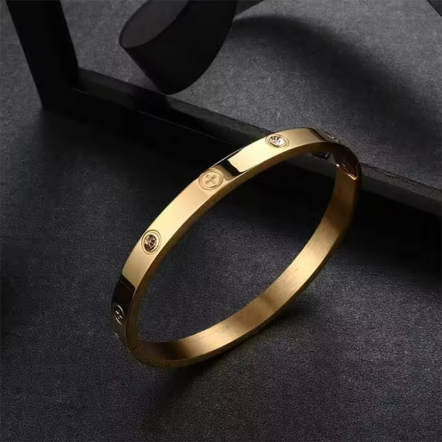 سوار نسائي من الفولاذ المقاوم للصدأ مرصع بالزركون (EGBT354)