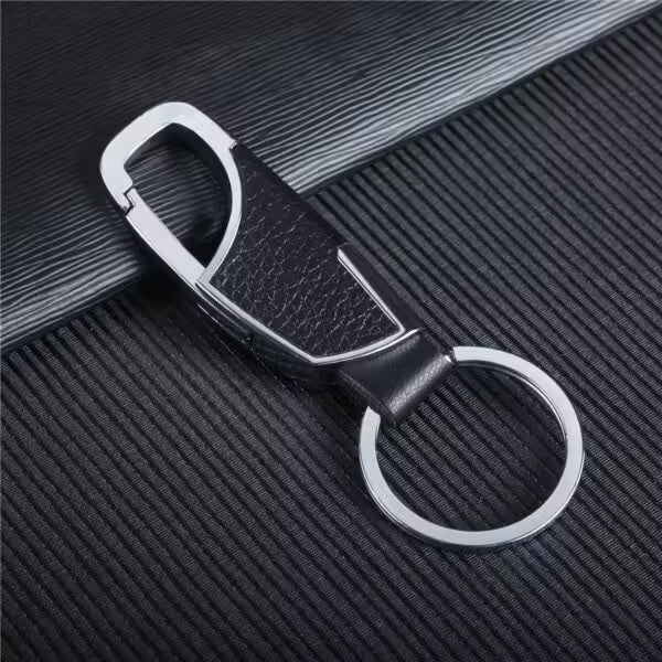 Porte-clés en acier et cuir (m2)