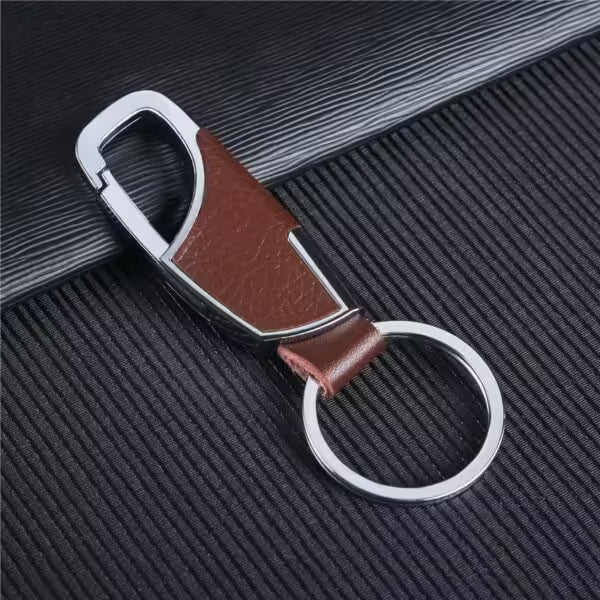 Porte-clés en acier et cuir (m2)