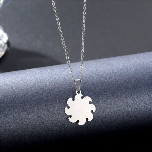 Sun Shape Pendant Unisex Necklace(EGN171)