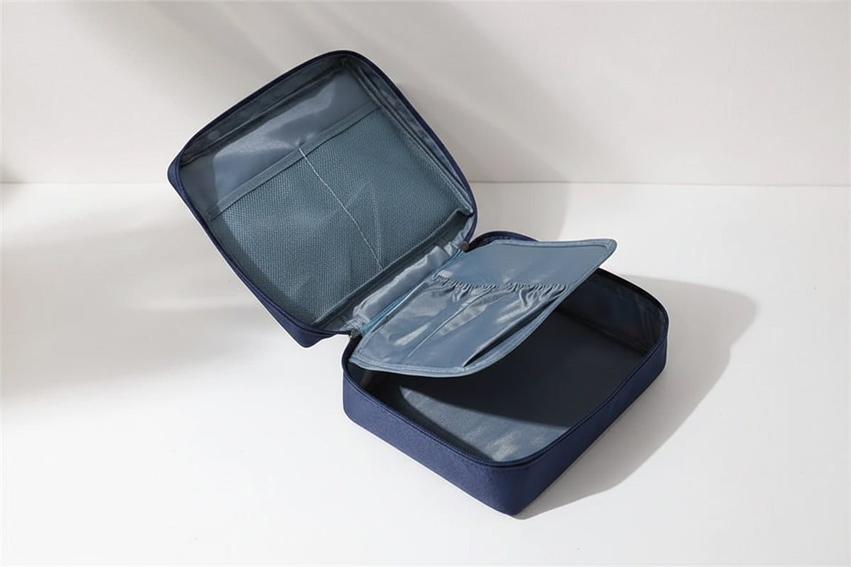 Waterproof Travel Makeup Cosmetic Bag – Portable Toiletry Organizer Case with Large Capacity for Cosmetics, Skincare & Travel Essentials