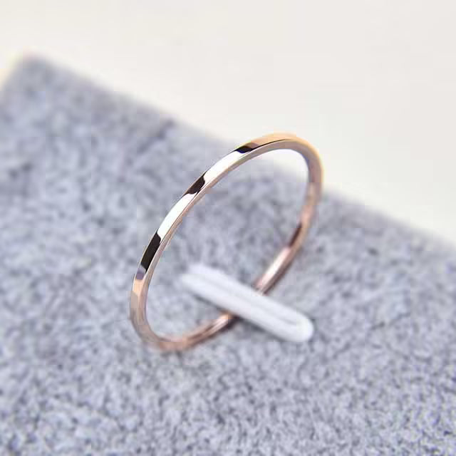 Thin Stainless Steel Unisex Ring (EGR038)