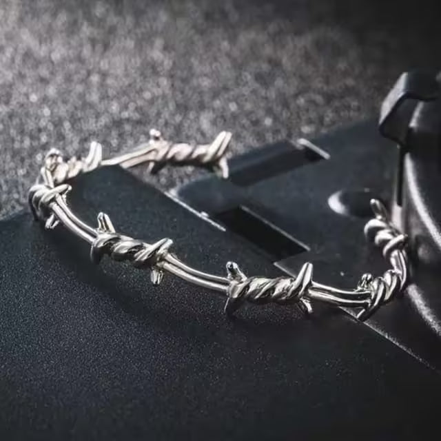 Thorns Wire Unisex Bangle Bracelet (EGBT352)