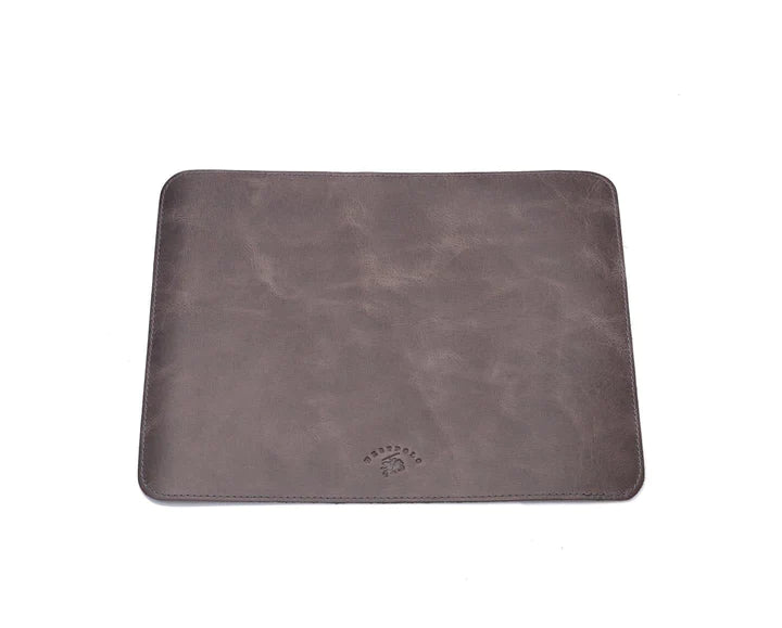 westpolo dizzy genuine leather mousepad – gray featured img