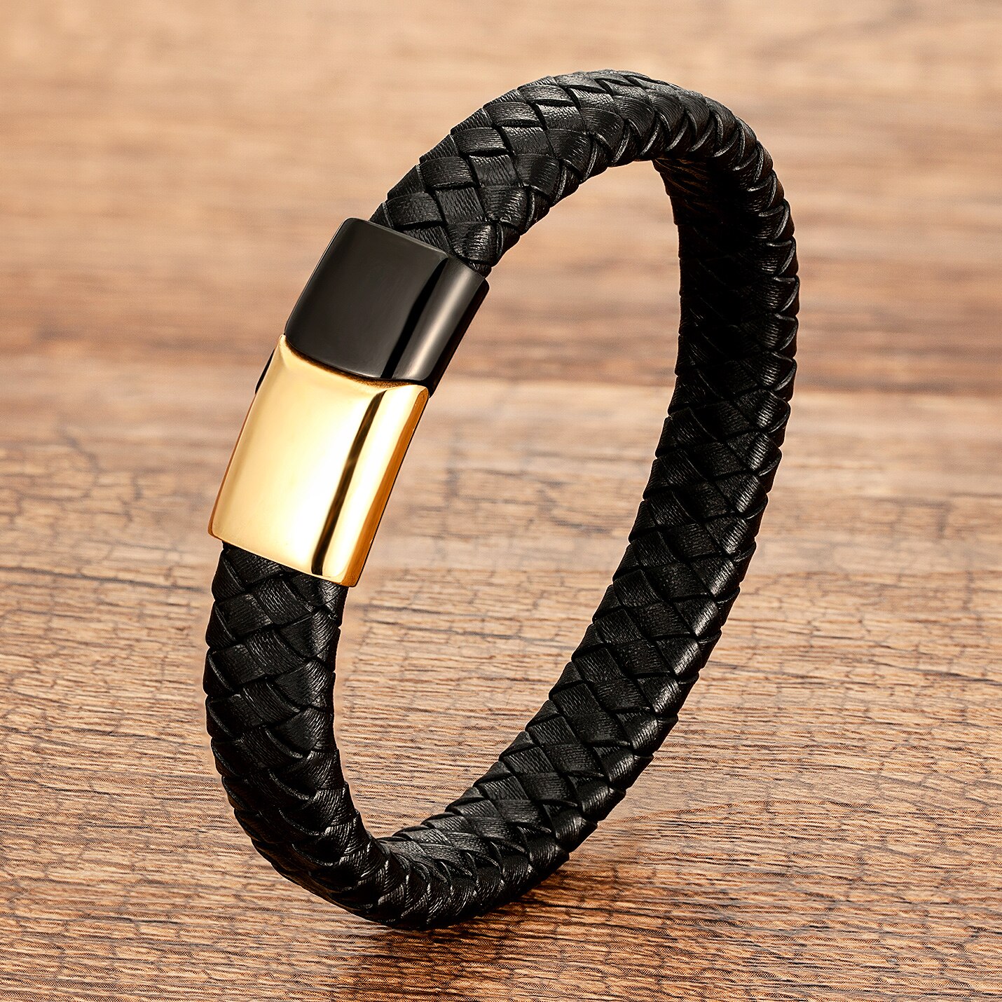 Thomas Sabo Black Leather Bracelet X0053-008-11 | Bracelets for men, Leather  bracelet, Black leather bracelet