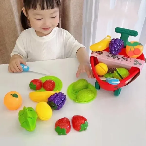 Cutting Fruits Game