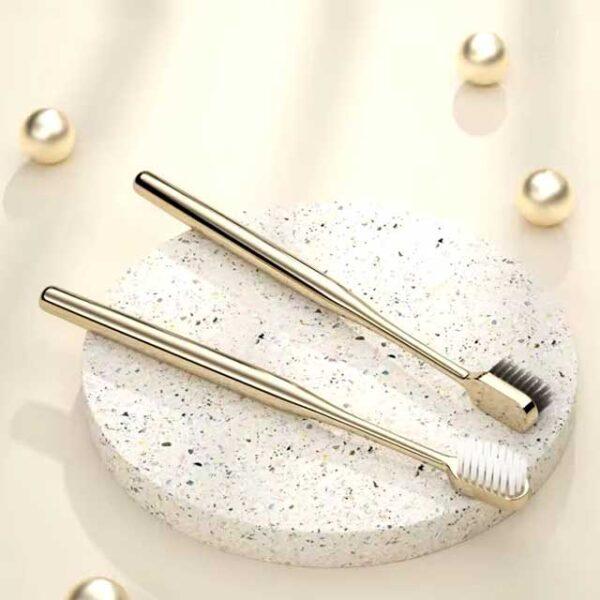 Luxury Soft Toothbrush for Men & Women – Gold & Silver Dental Brushes, Elegant Gentle Adult Toothbrushes, Perfect for Drop Shipping