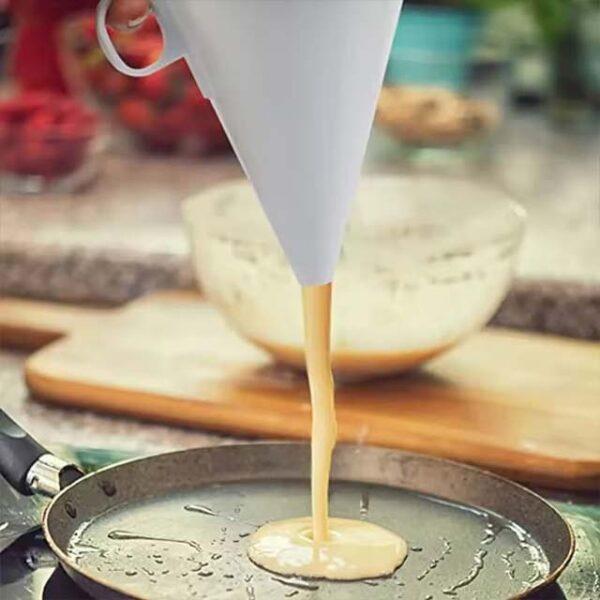 Adjustable Handheld Baking Funnel – Pastry Cream, Batter & Chocolate Liquid Dispenser with Measuring Cup