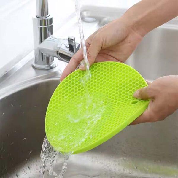 Round Heat-Resistant Silicone Mat – Non-Slip Drink Coasters & Thickened Pot Holder Placemat
